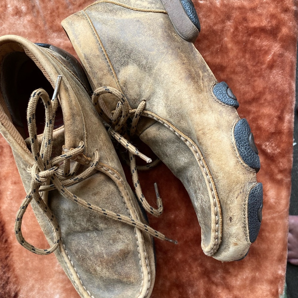 Men’s distressed, leather, twisted x boots